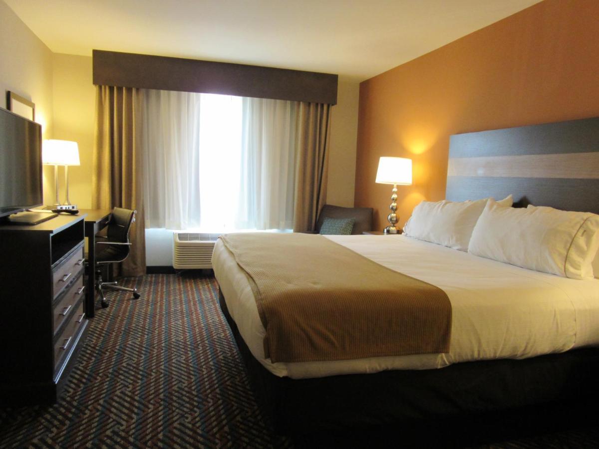 Holiday Inn Express Wichita South By Ihg Exterior photo