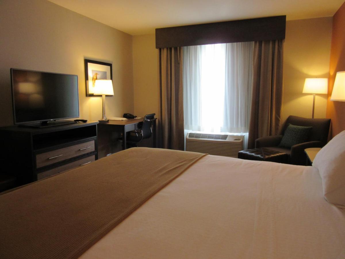 Holiday Inn Express Wichita South By Ihg Exterior photo