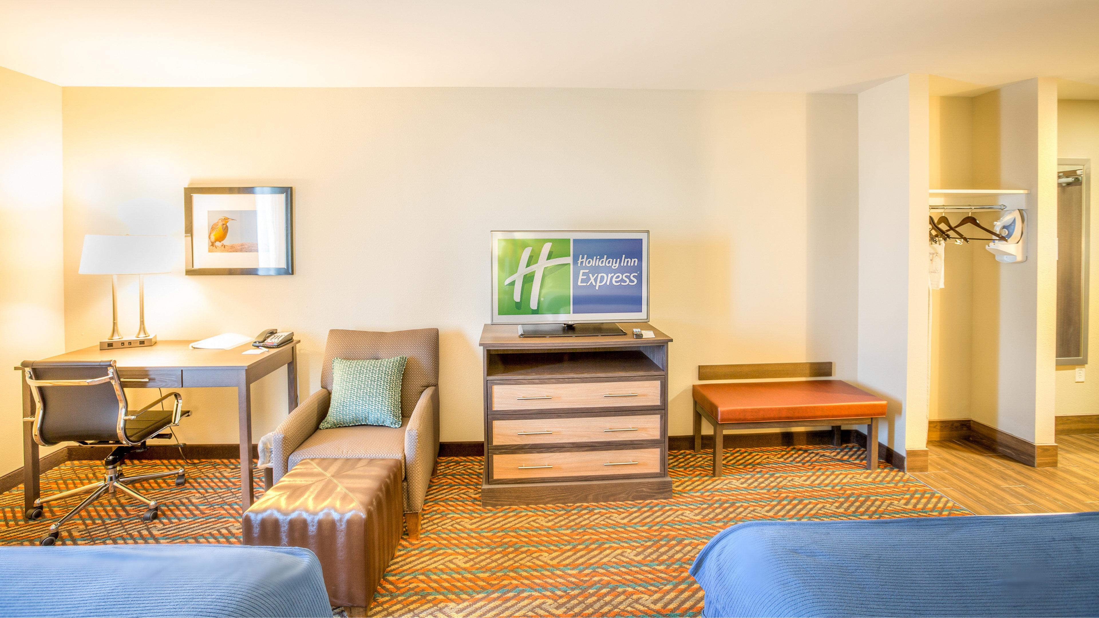 Holiday Inn Express Wichita South By Ihg Exterior photo