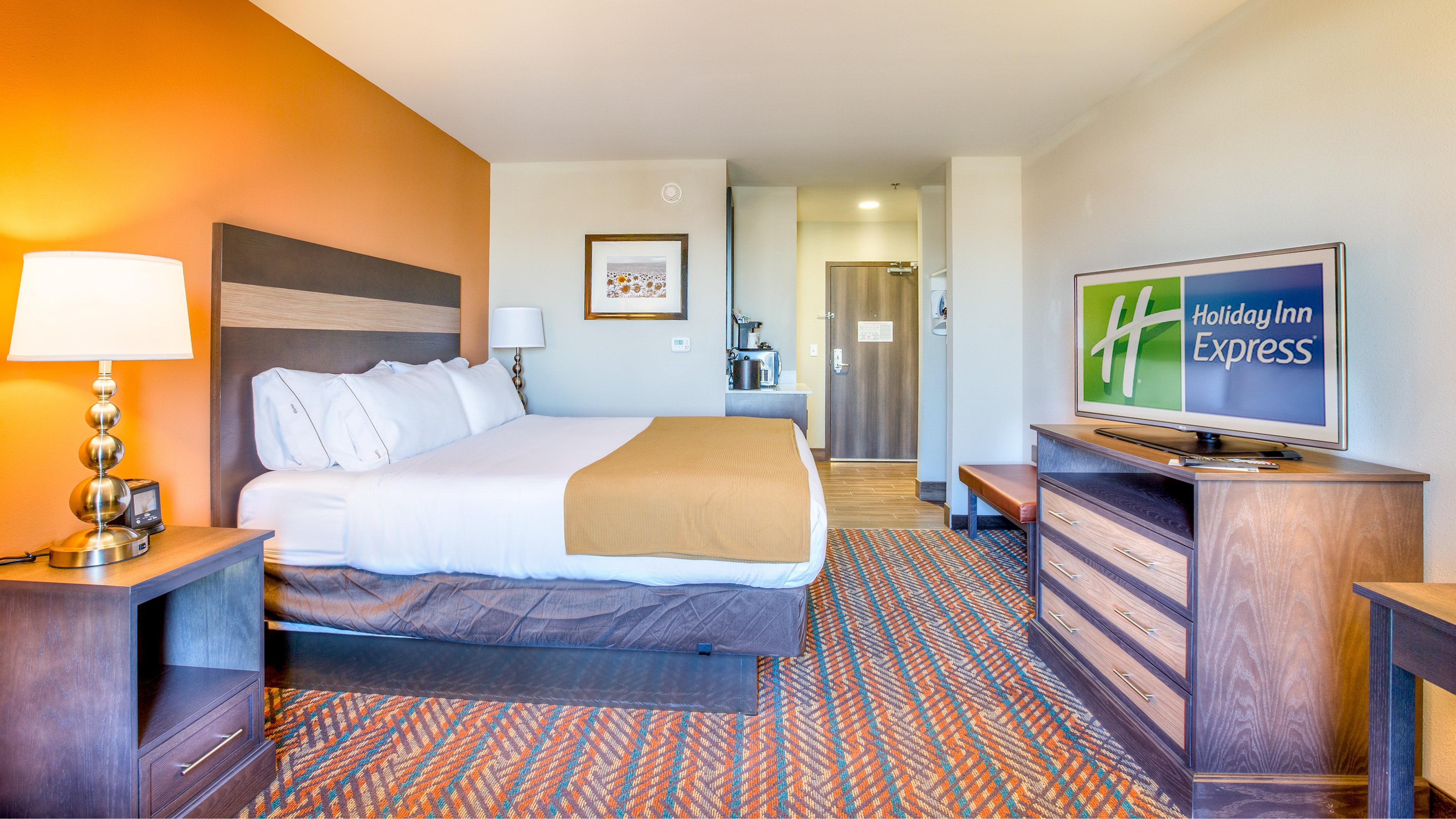 Holiday Inn Express Wichita South By Ihg Exterior photo